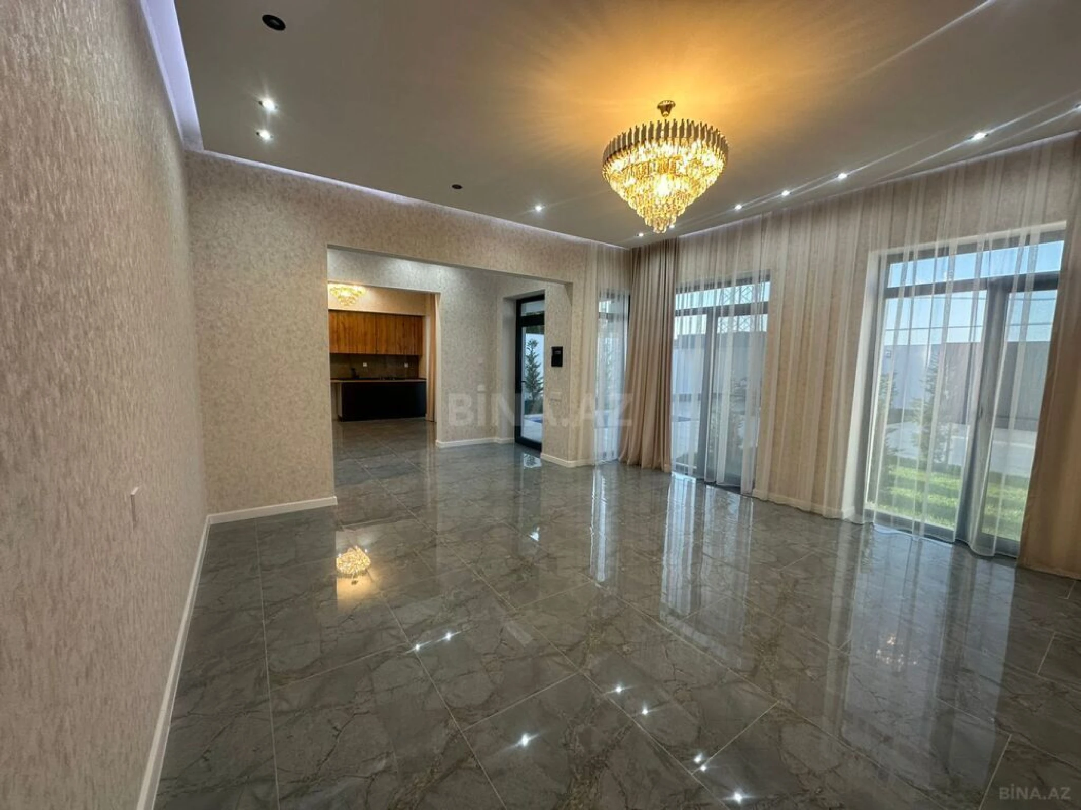 Satılır 4 otaqlı həyət evi 170 m²