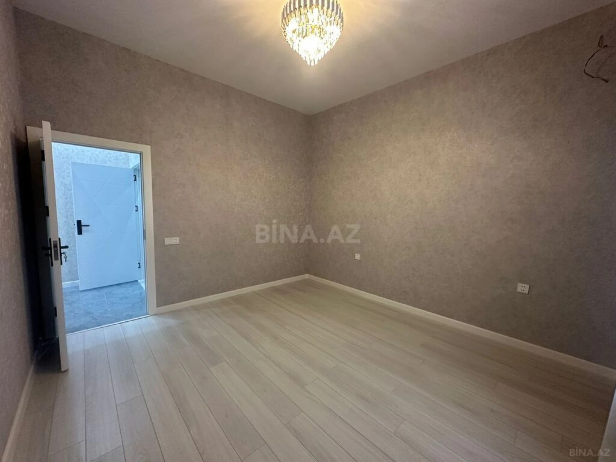 Satılır 4 otaqlı həyət evi 170 m²