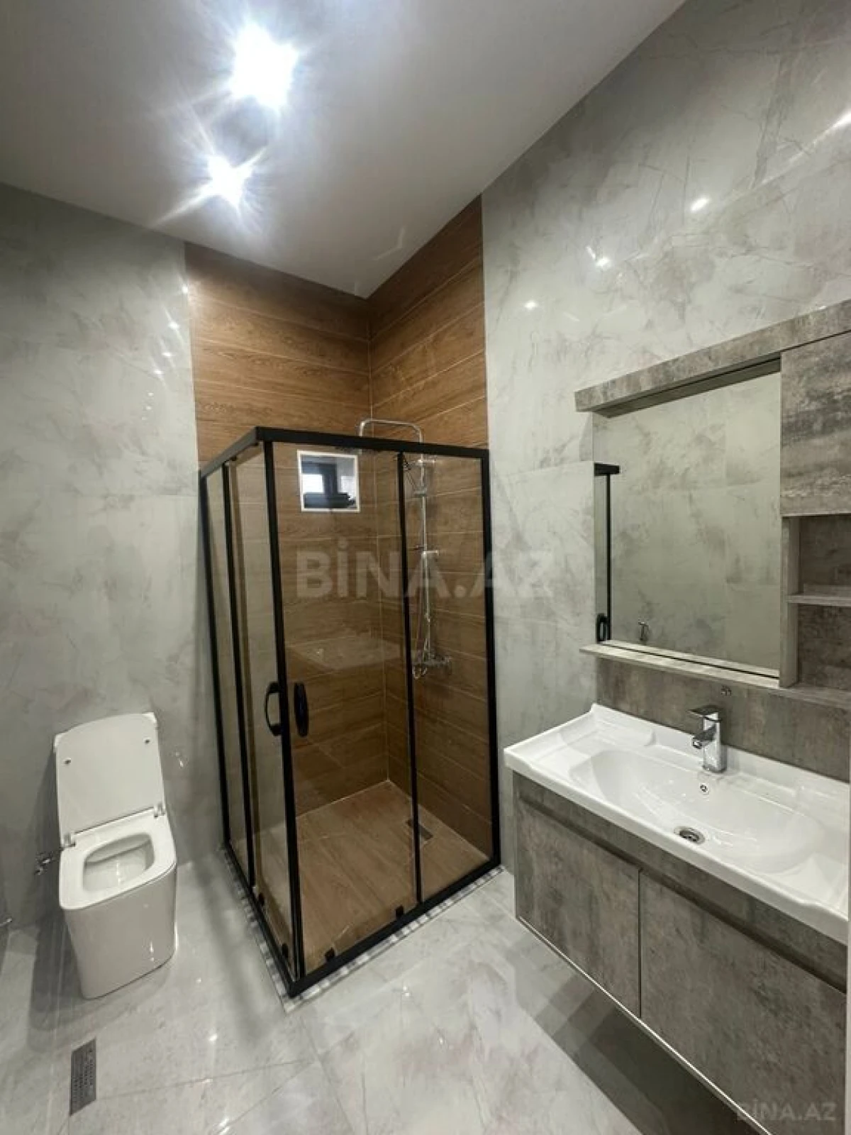 Satılır 4 otaqlı həyət evi 170 m²