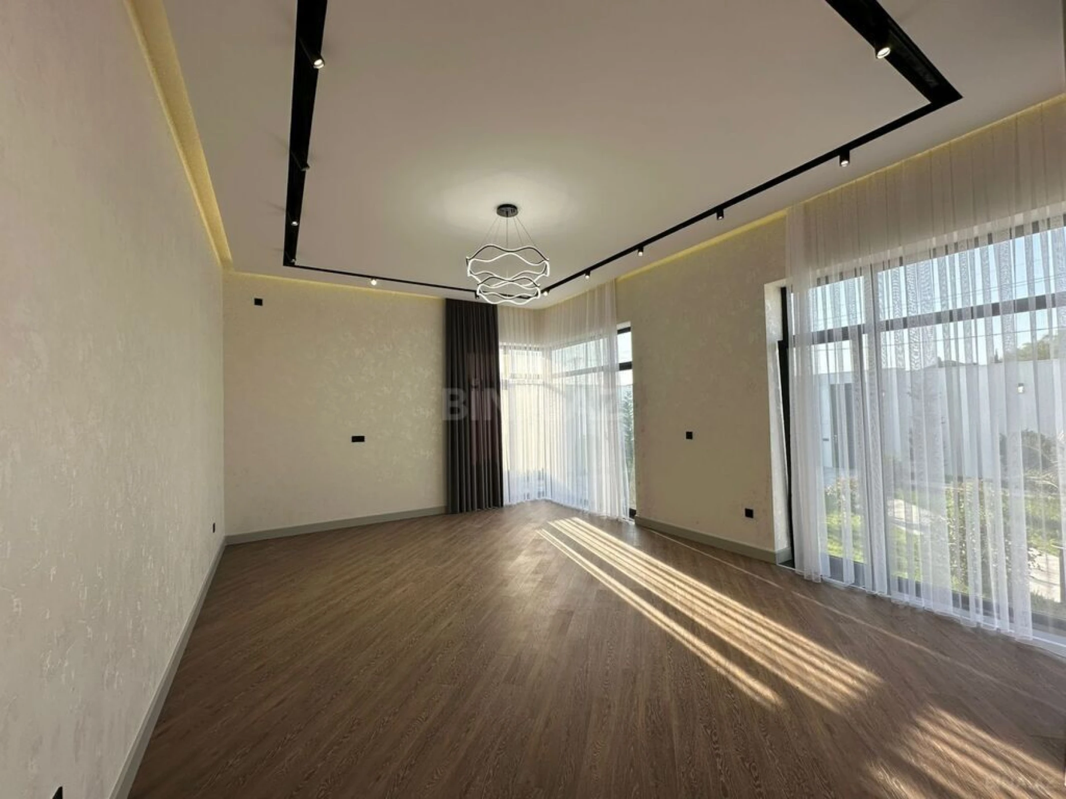 Satılır 4 otaqlı həyət evi 170 m²