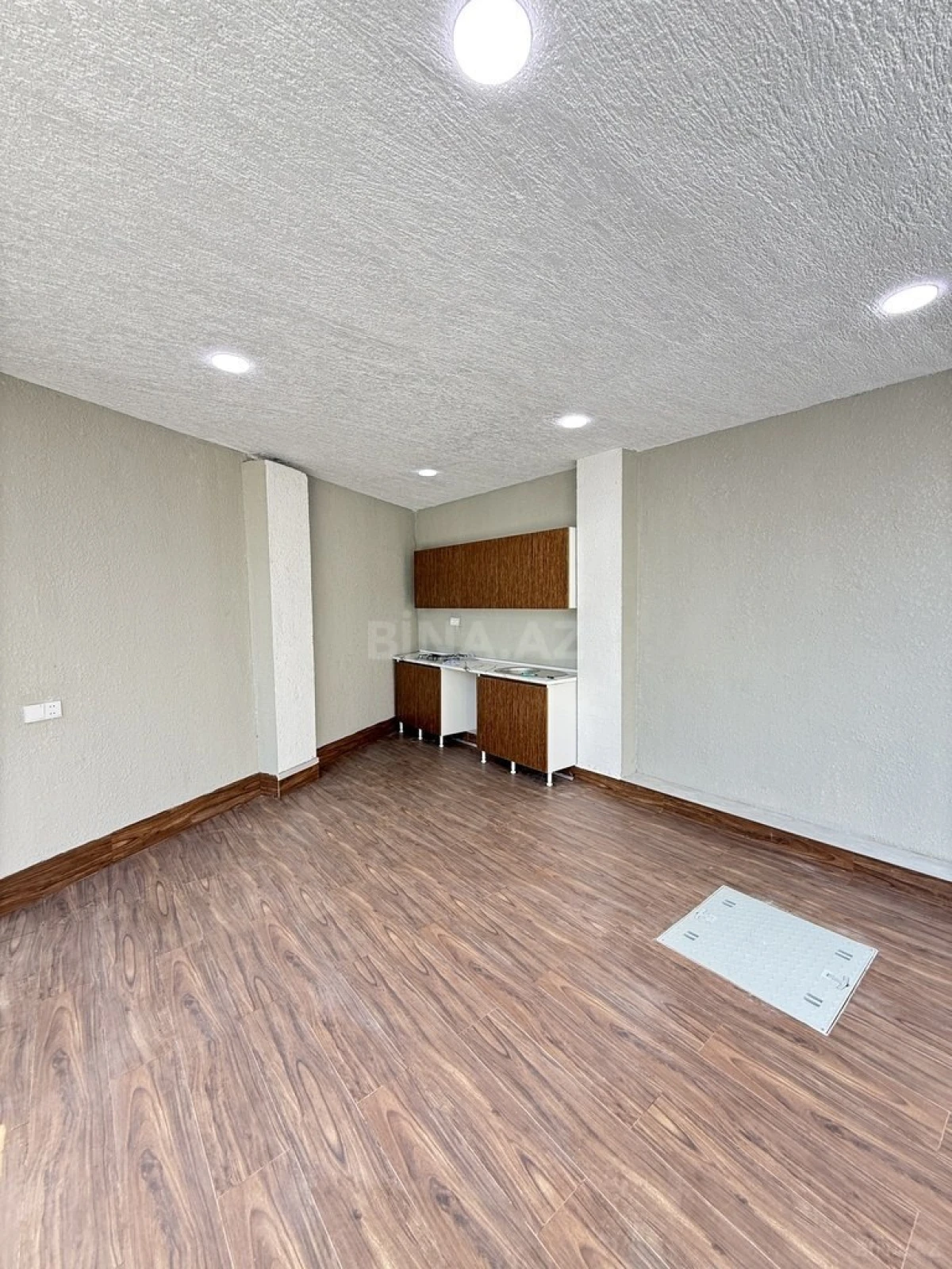Satılır 4 otaqlı həyət evi 145 m²