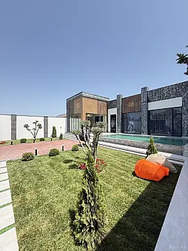 Satılır 5 otaqlı həyət evi 220 m²