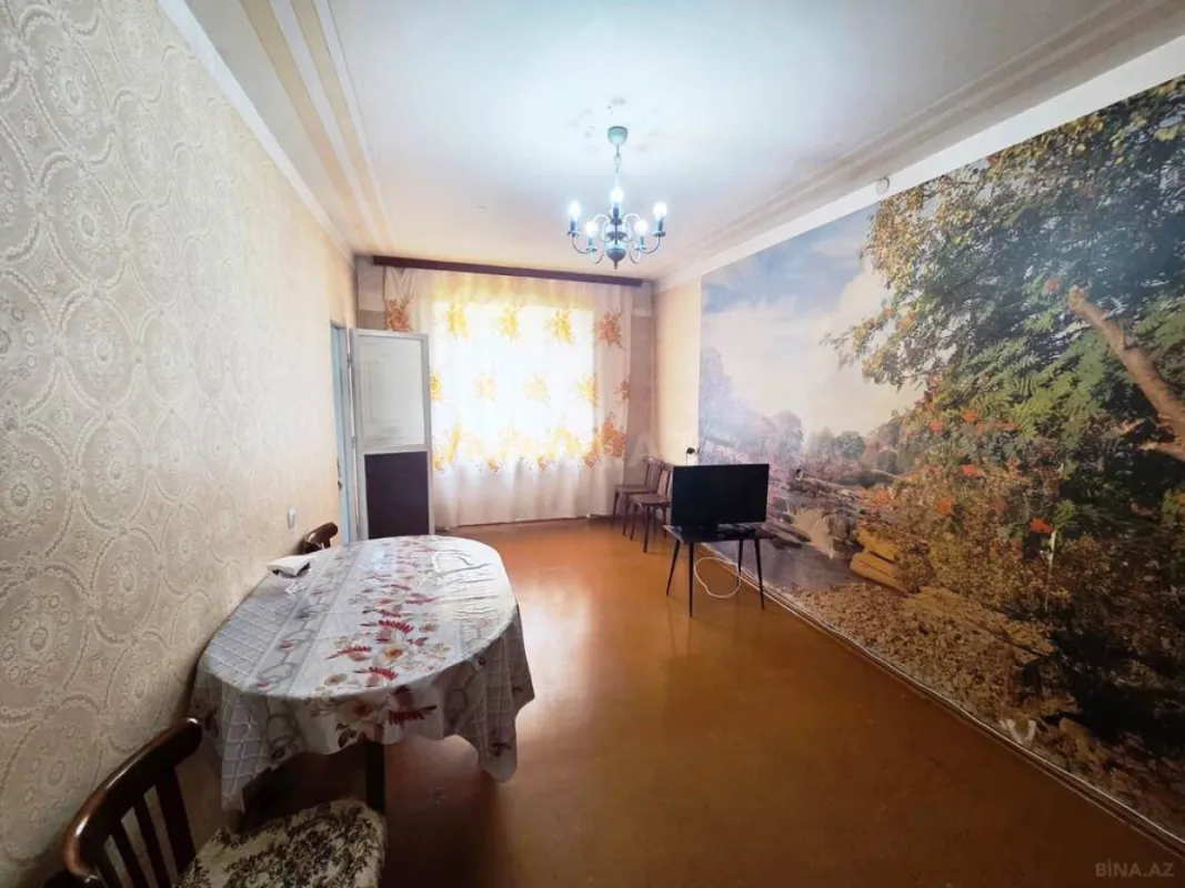 Satılır 5 otaqlı mənzil 127 m²