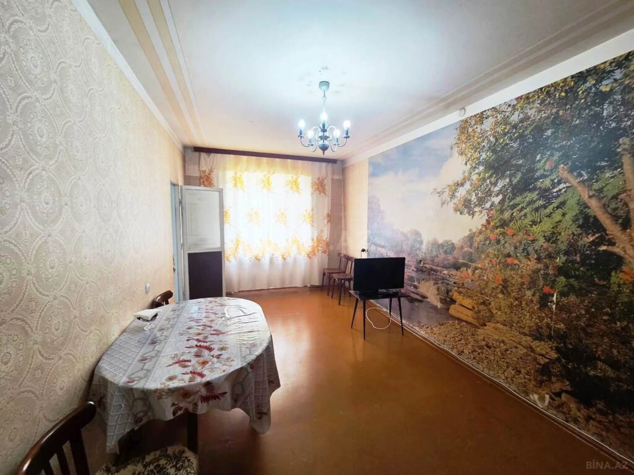 Satılır 5 otaqlı mənzil 127 m²