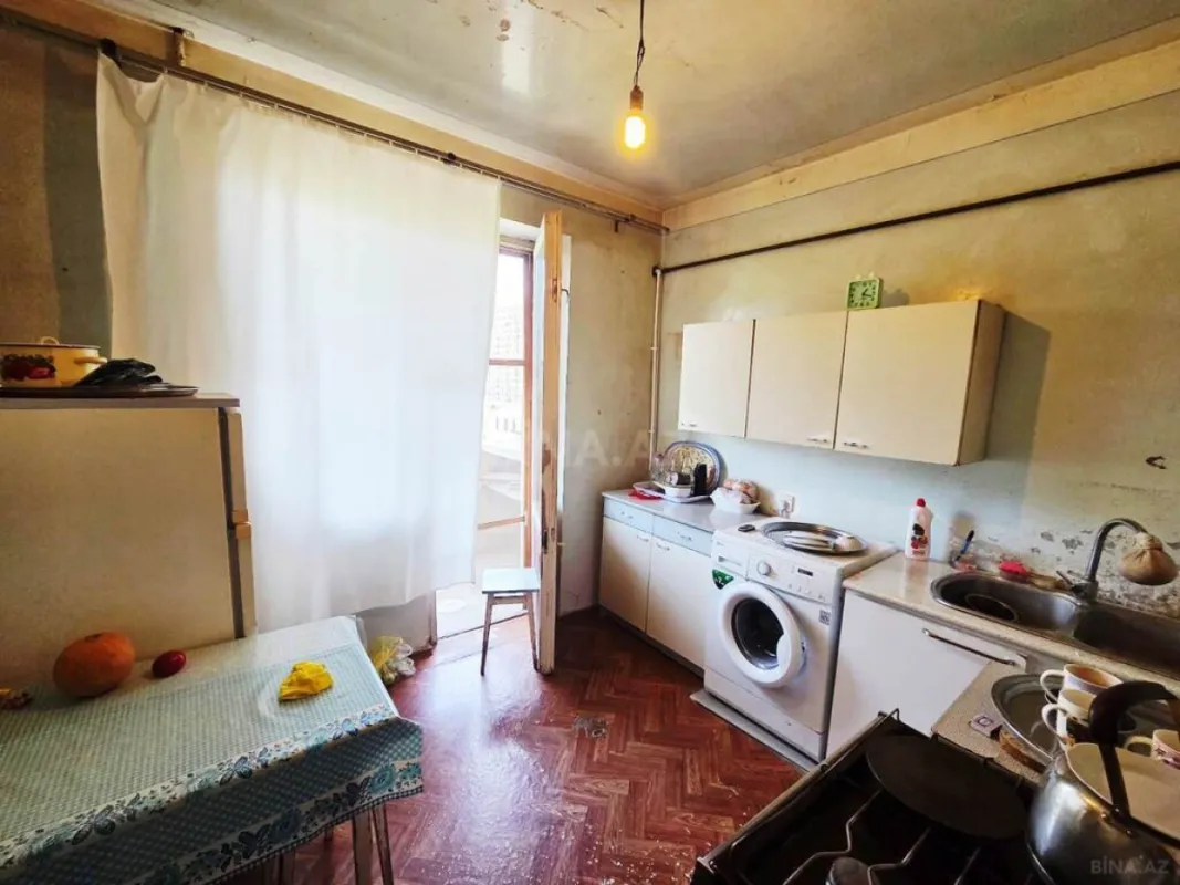 Satılır 5 otaqlı mənzil 127 m²