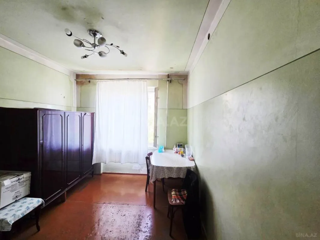 Satılır 5 otaqlı mənzil 127 m²