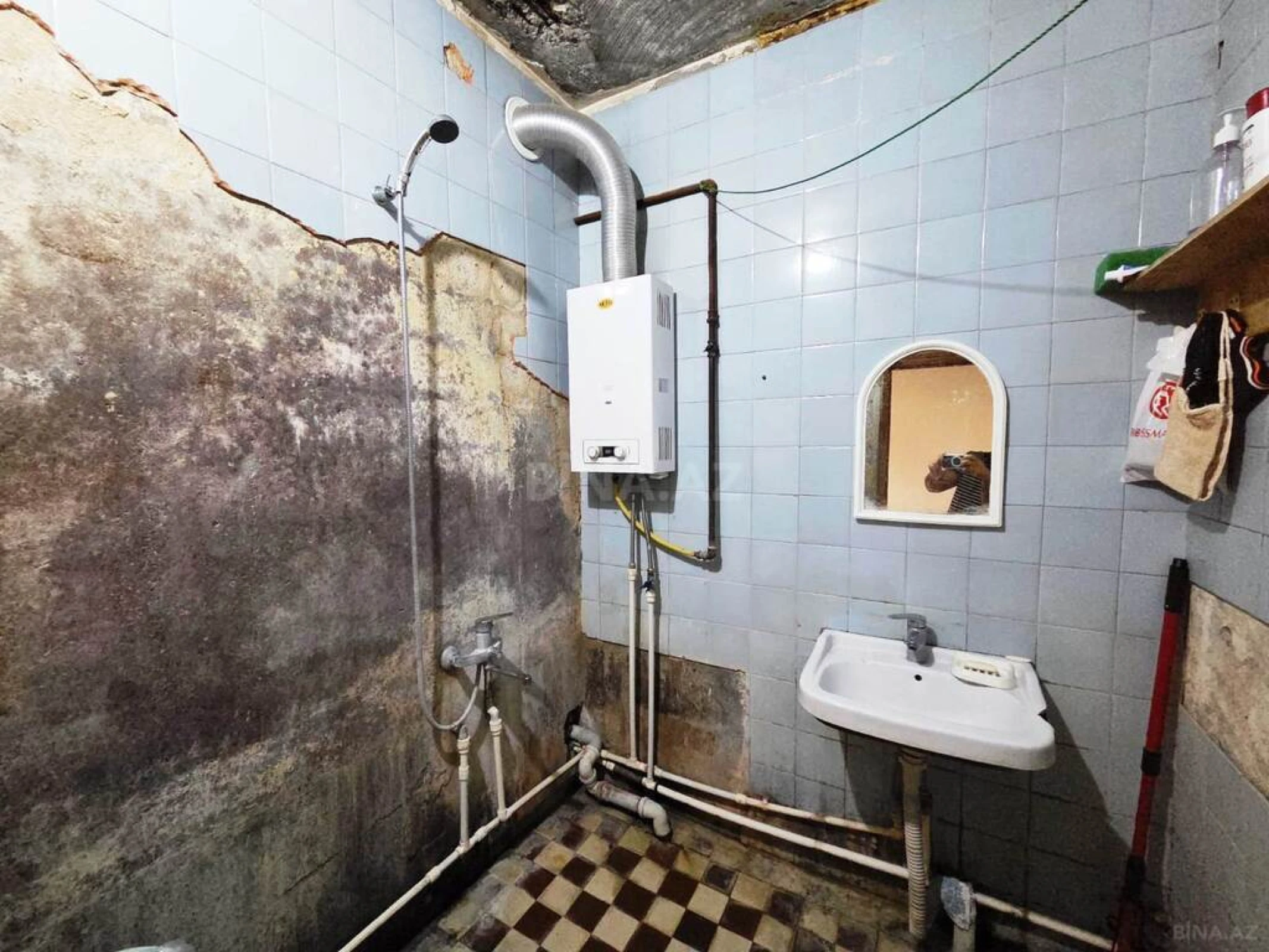 Satılır 5 otaqlı mənzil 127 m²