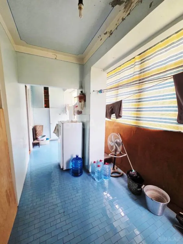 Satılır 5 otaqlı mənzil 127 m²