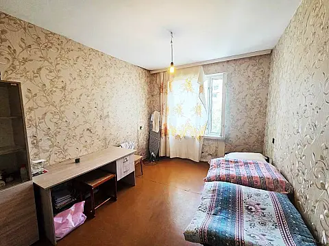 Satılır 5 otaqlı mənzil 127 m²