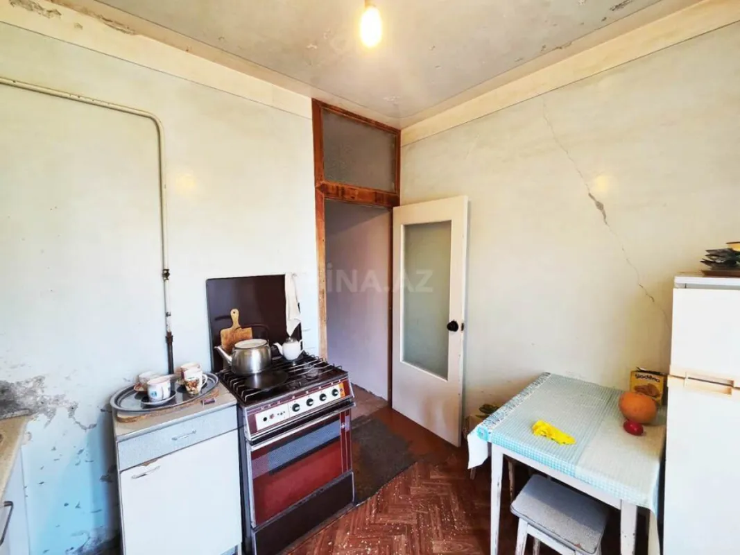 Satılır 5 otaqlı mənzil 127 m²