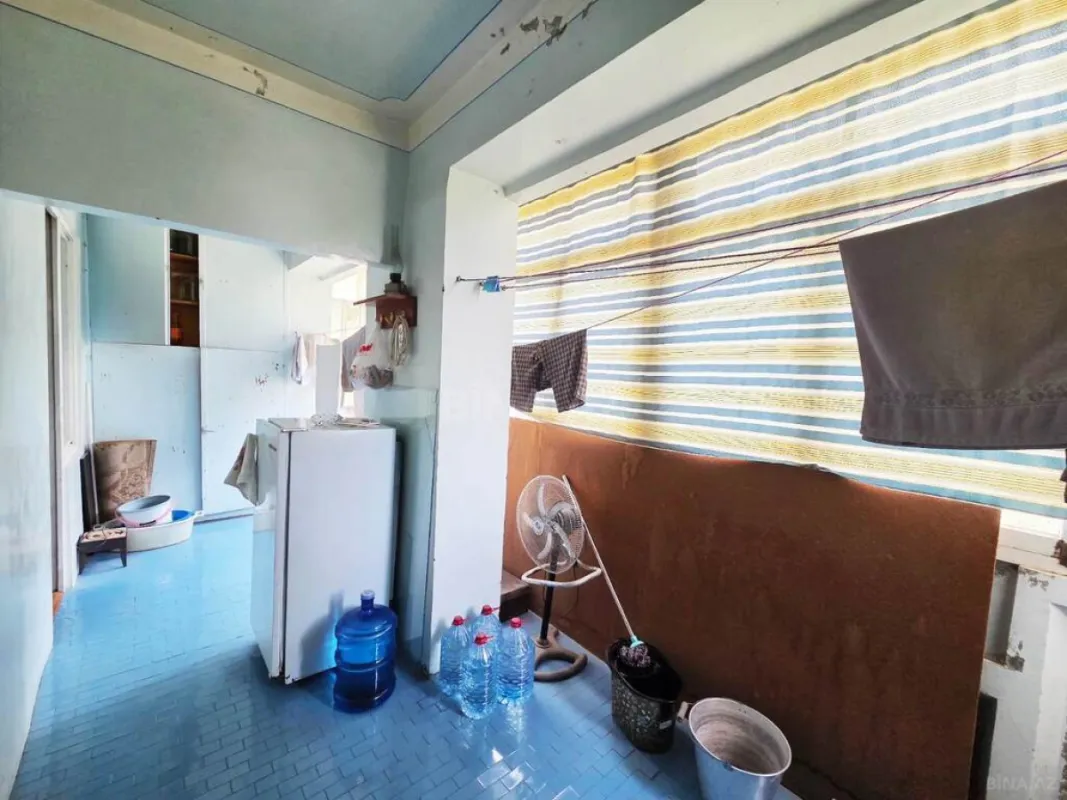 Satılır 5 otaqlı mənzil 127 m²