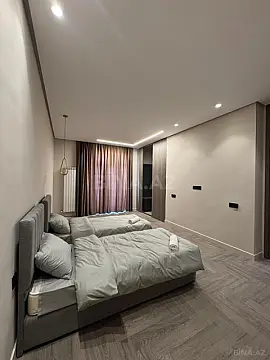 Satılır 3 otaqlı mənzil 158 m²