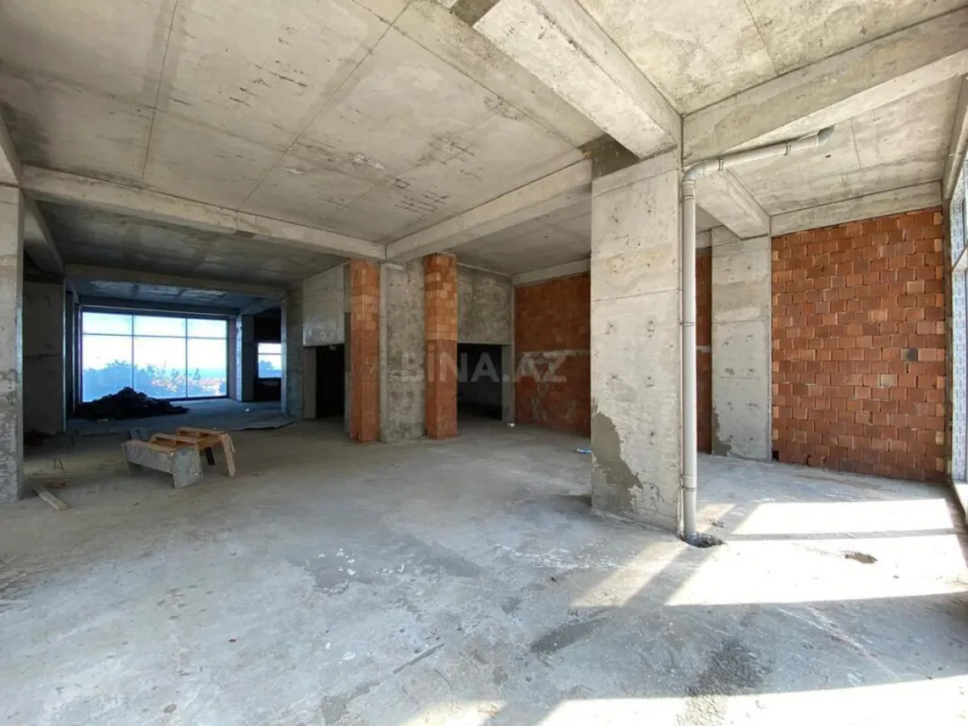 Satılır obyekt 350 m²