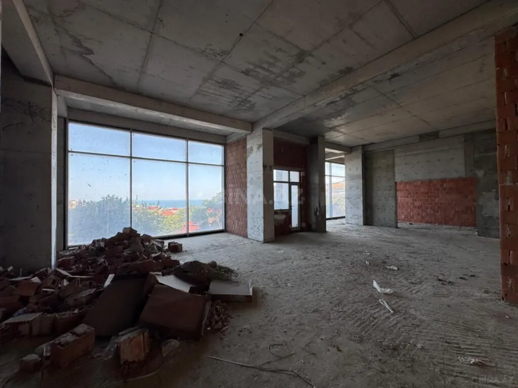 Satılır obyekt 350 m²