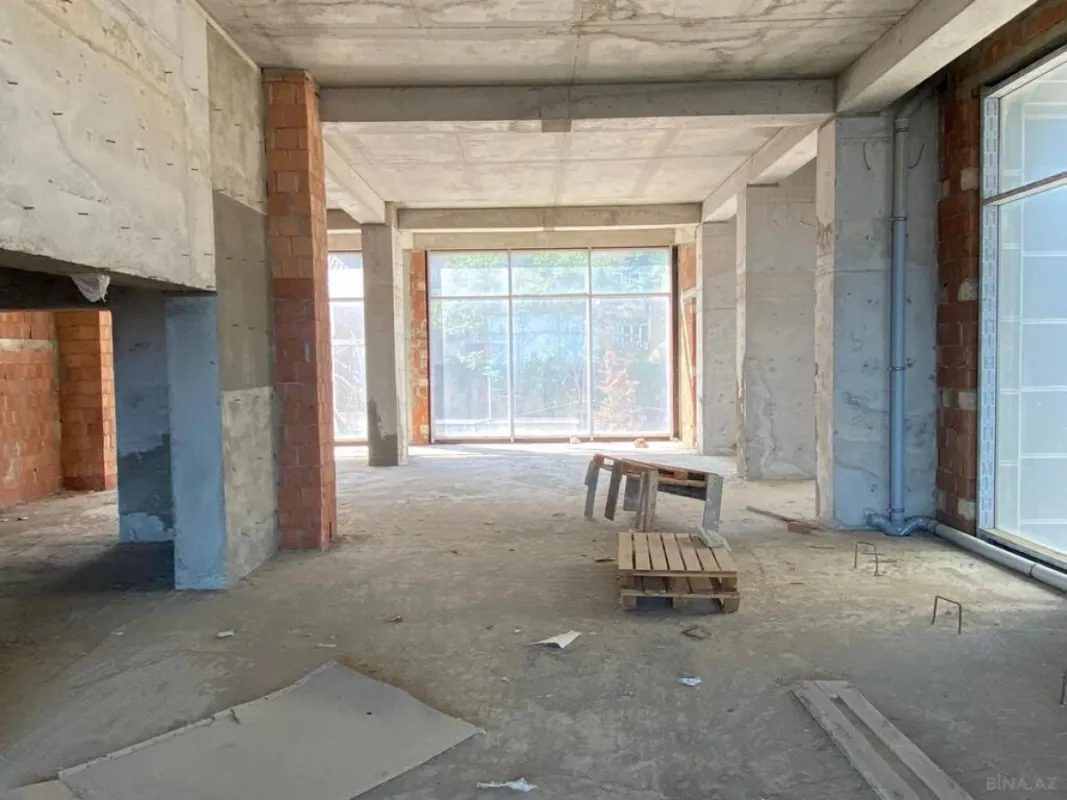 Satılır obyekt 350 m²