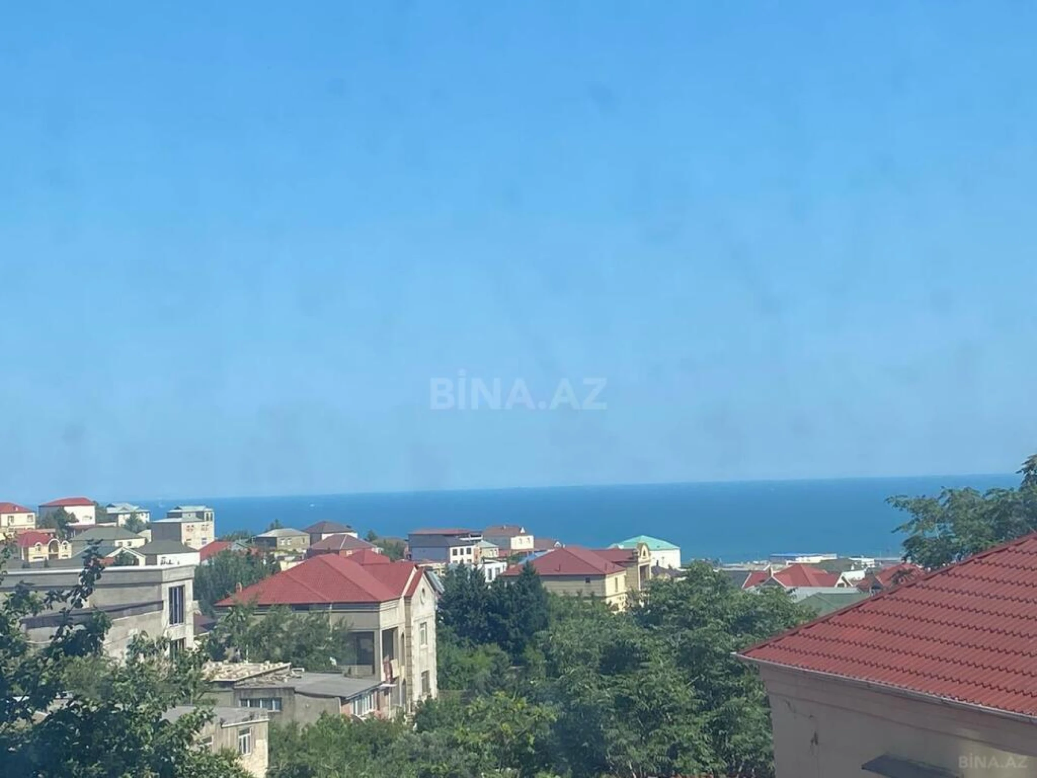 Satılır obyekt 350 m²