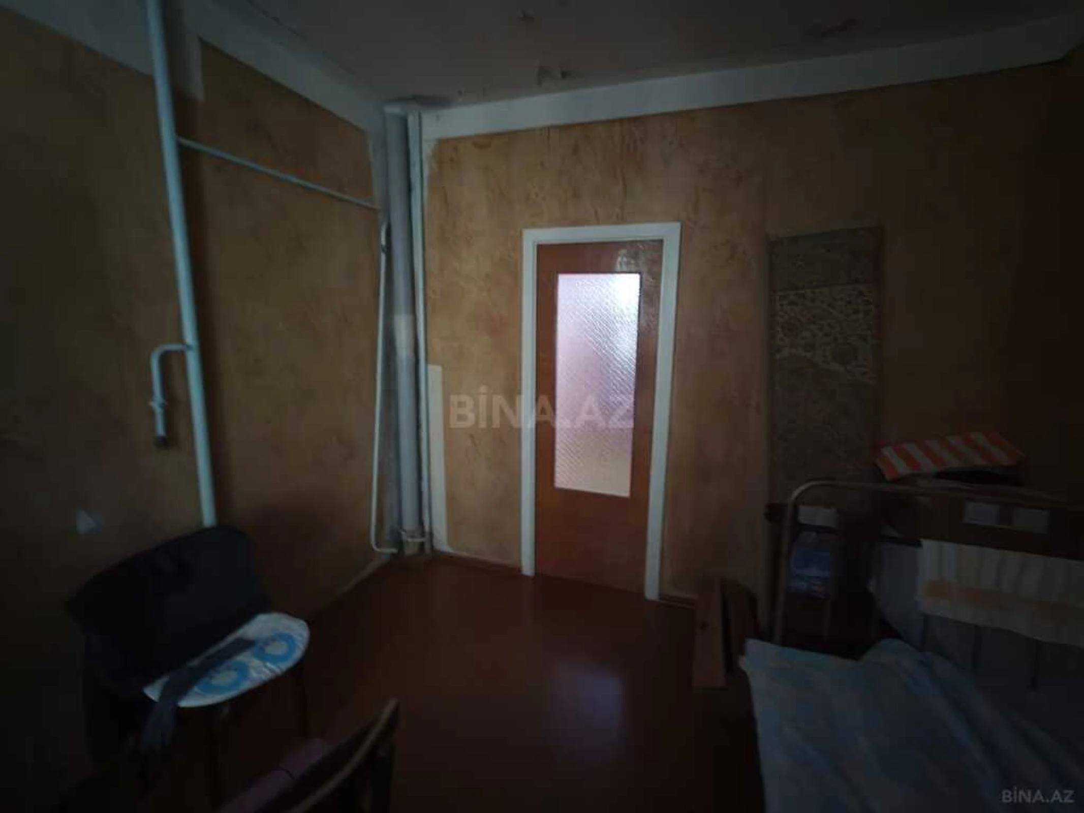 Satılır 5 otaqlı mənzil 130 m²