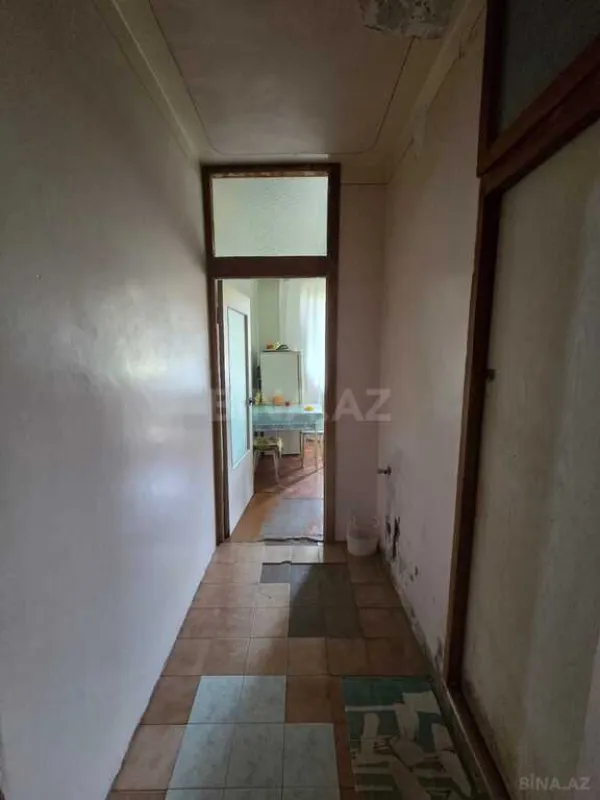 Satılır 5 otaqlı mənzil 130 m²