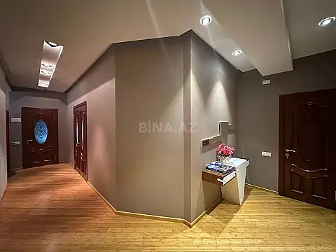 Satılır 3 otaqlı mənzil 150 m²