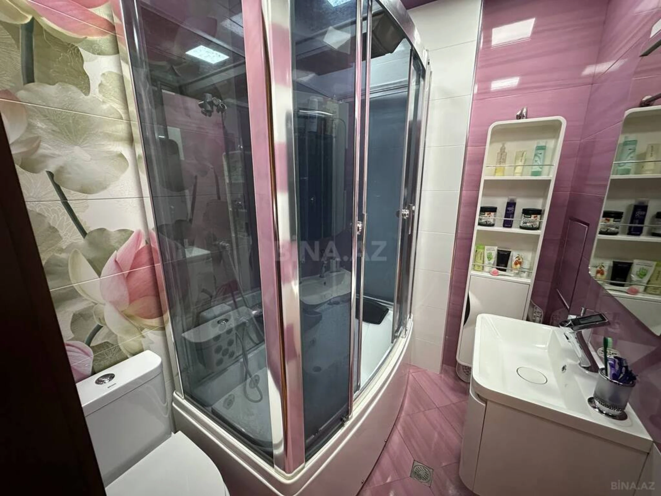 Satılır 3 otaqlı mənzil 150 m²