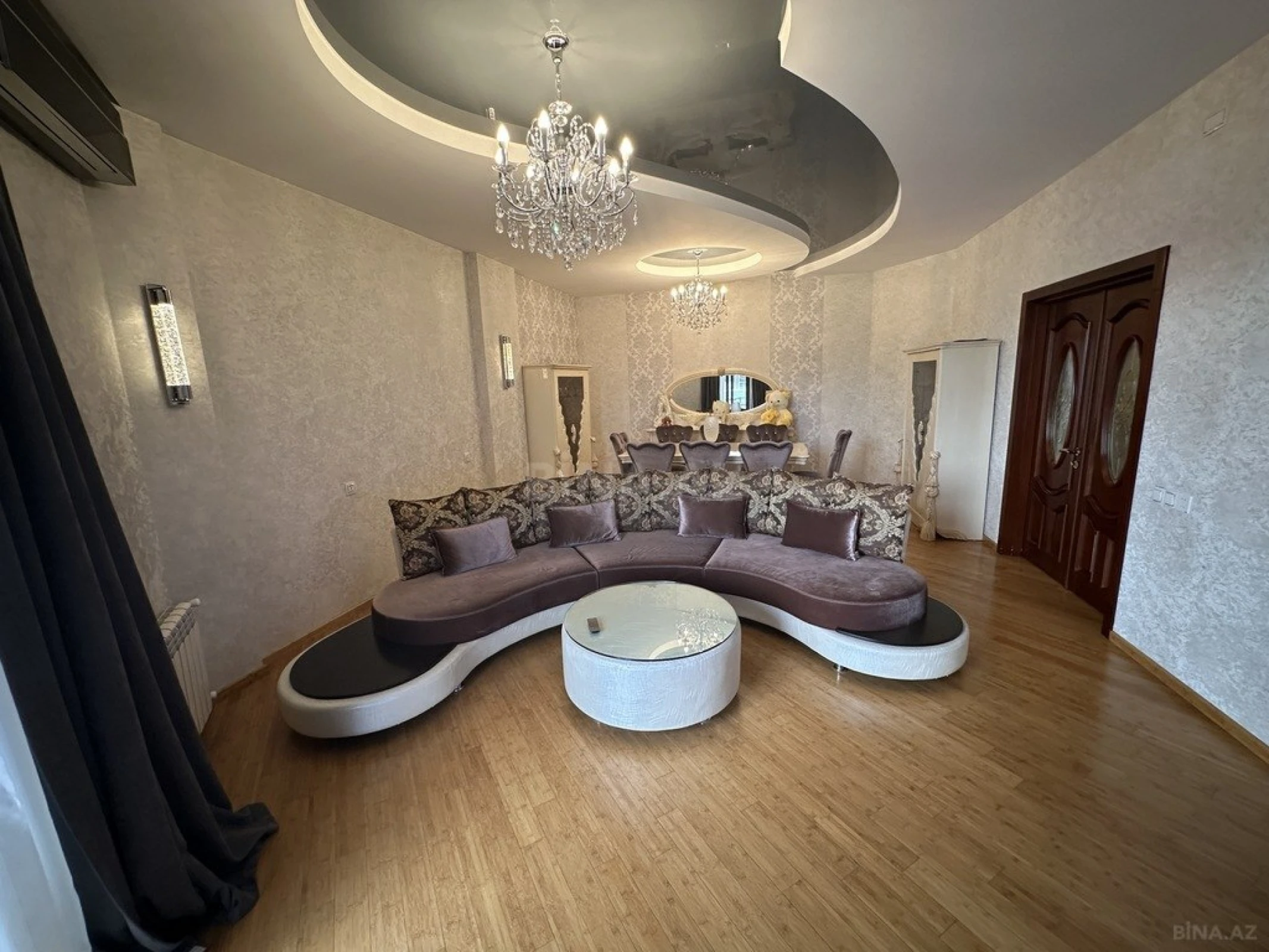 Satılır 3 otaqlı mənzil 150 m²