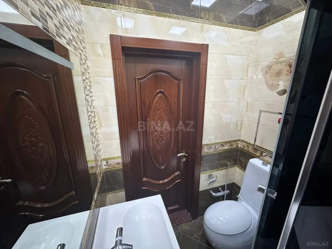 Satılır 3 otaqlı mənzil 150 m²
