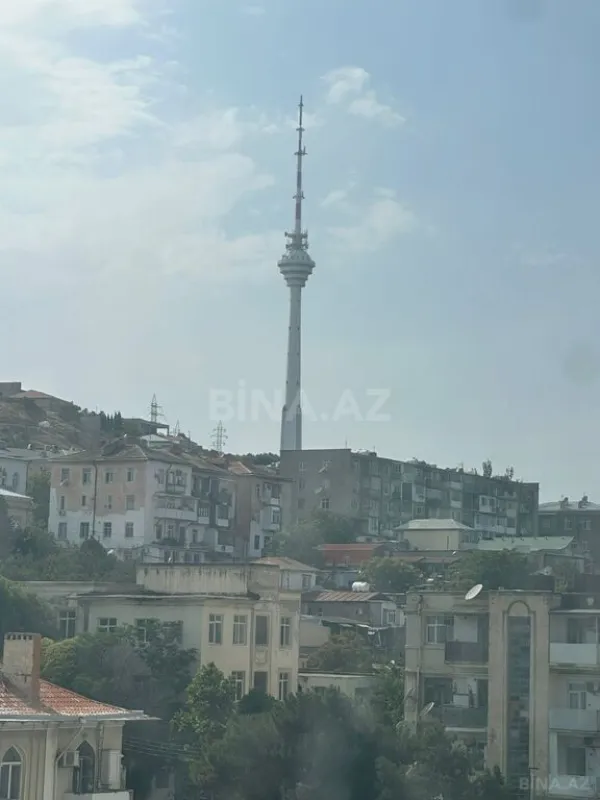 Satılır 3 otaqlı mənzil 153 m²
