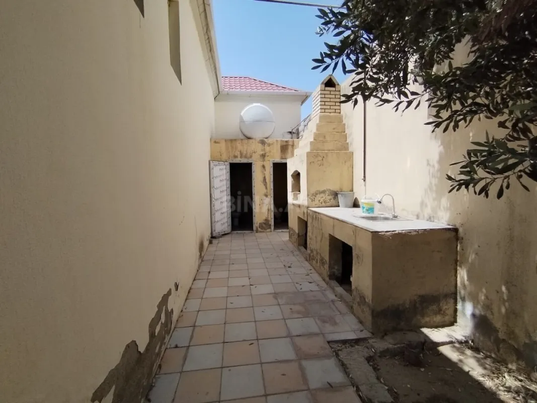 Satılır 5 otaqlı həyət evi 145 m²