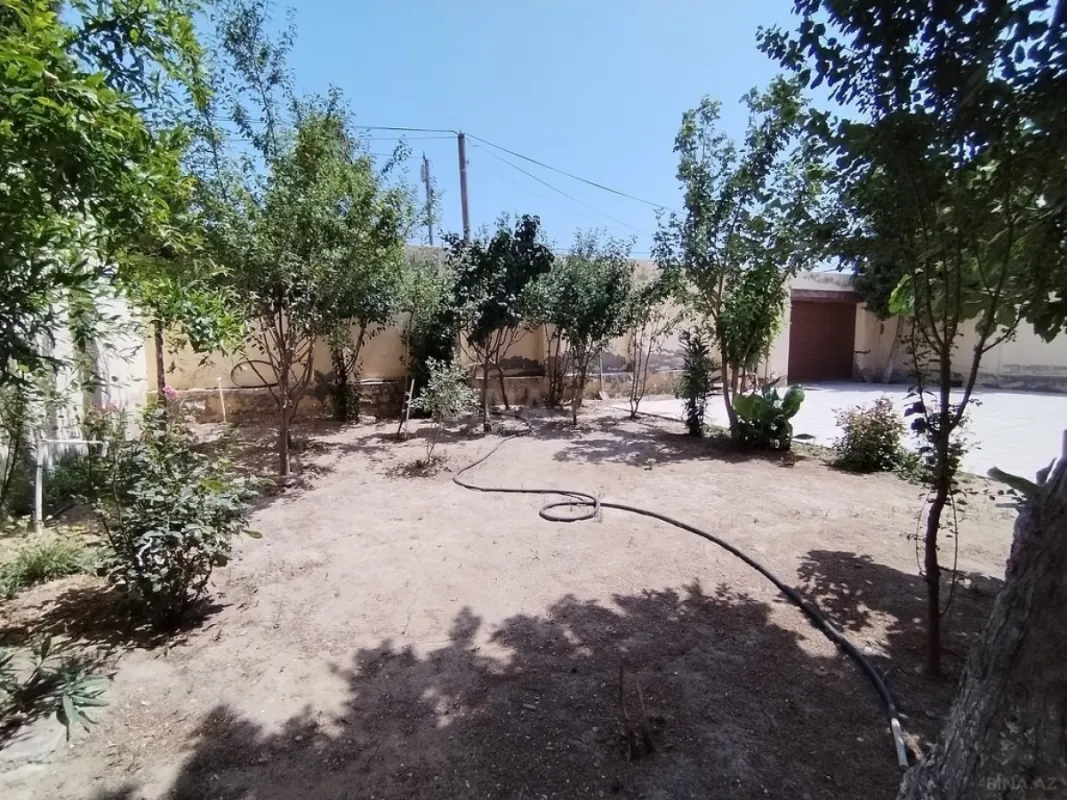 Satılır 5 otaqlı həyət evi 145 m²