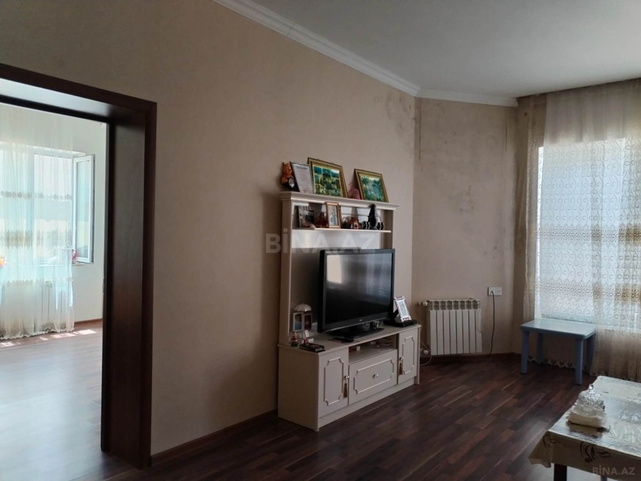 Satılır 5 otaqlı həyət evi 145 m²