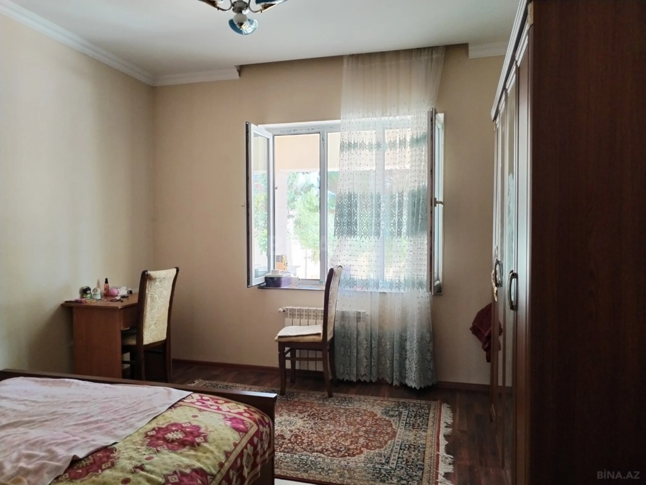 Satılır 5 otaqlı həyət evi 145 m²