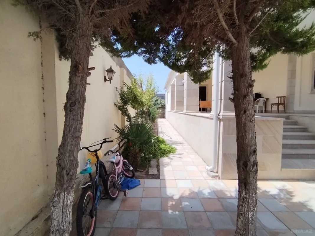 Satılır 5 otaqlı həyət evi 145 m²