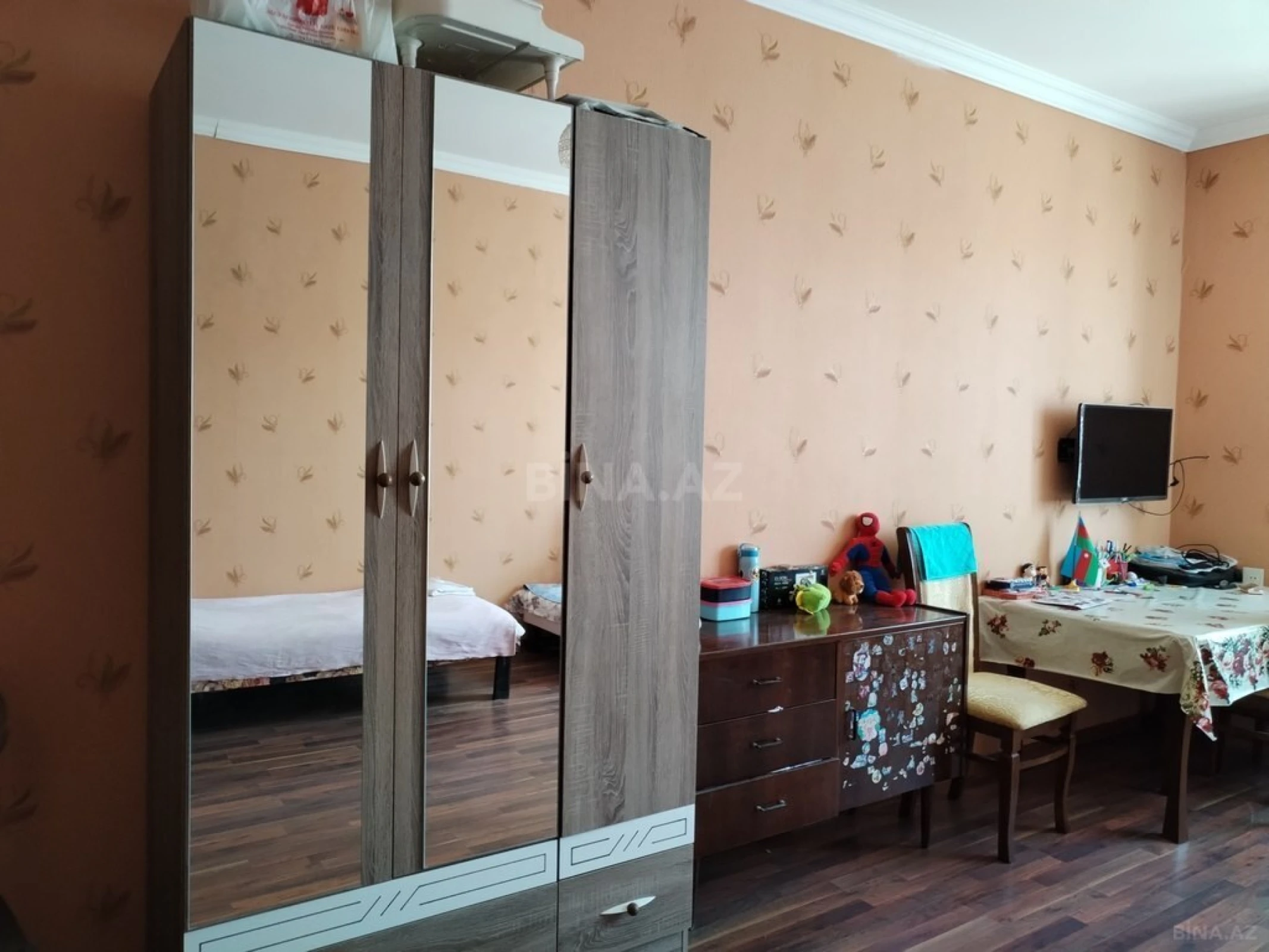 Satılır 5 otaqlı həyət evi 145 m²