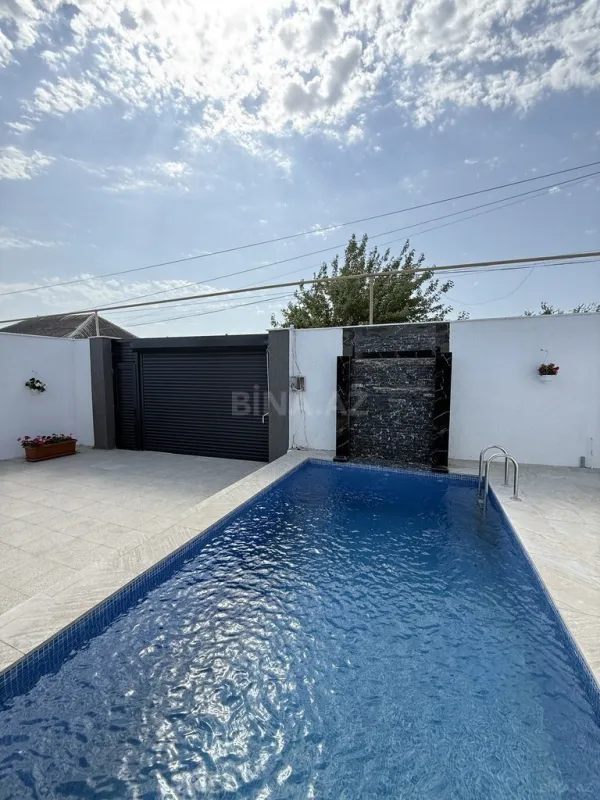 Satılır 4 otaqlı həyət evi 135 m²