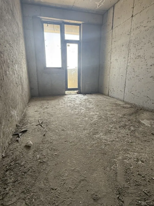 Satılır 2 otaqlı mənzil 75 m²