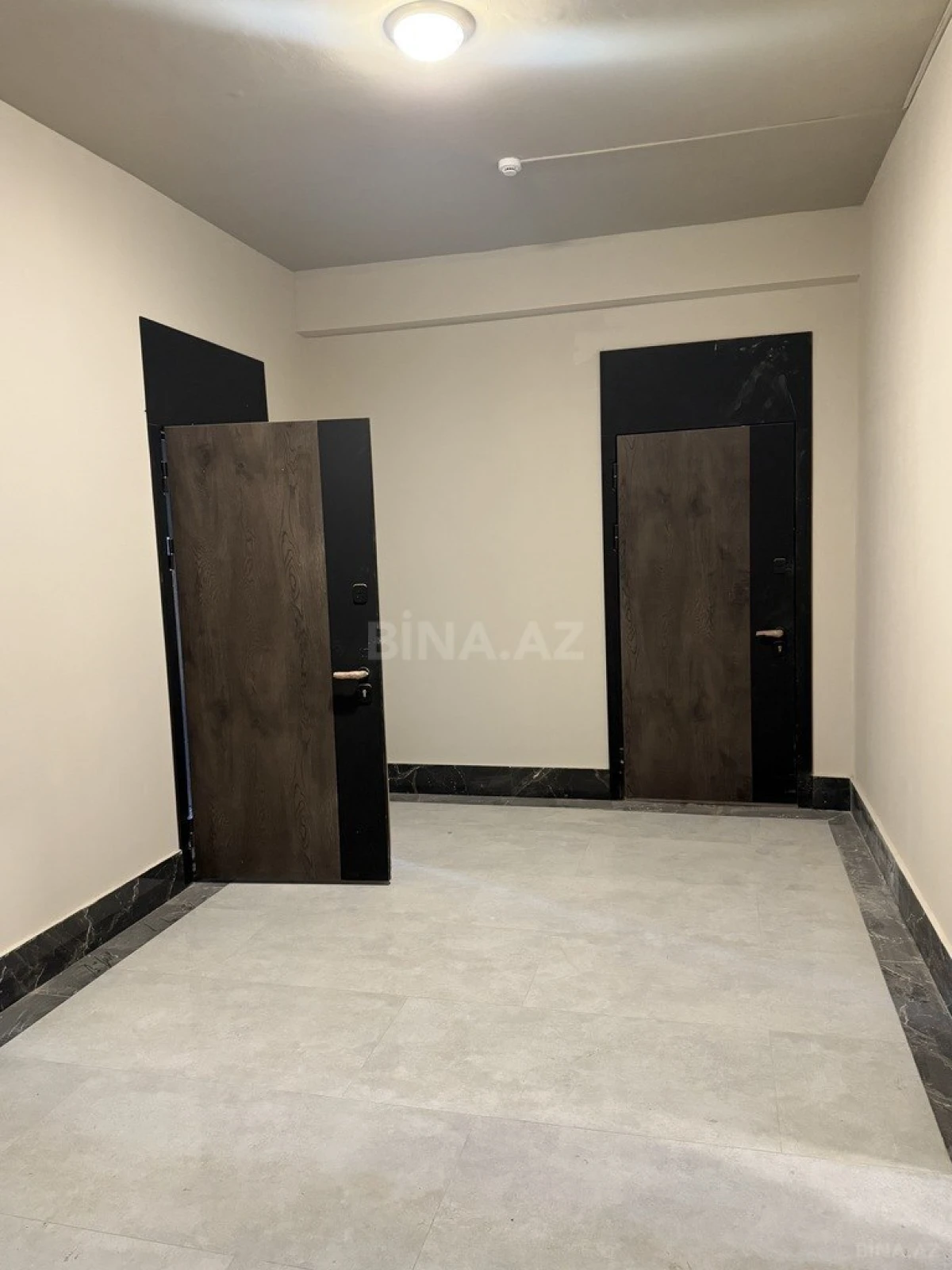 Satılır 2 otaqlı mənzil 75 m²