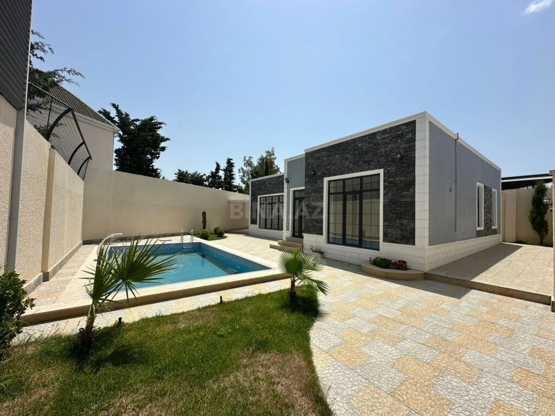 Satılır 4 otaqlı həyət evi 140 m²