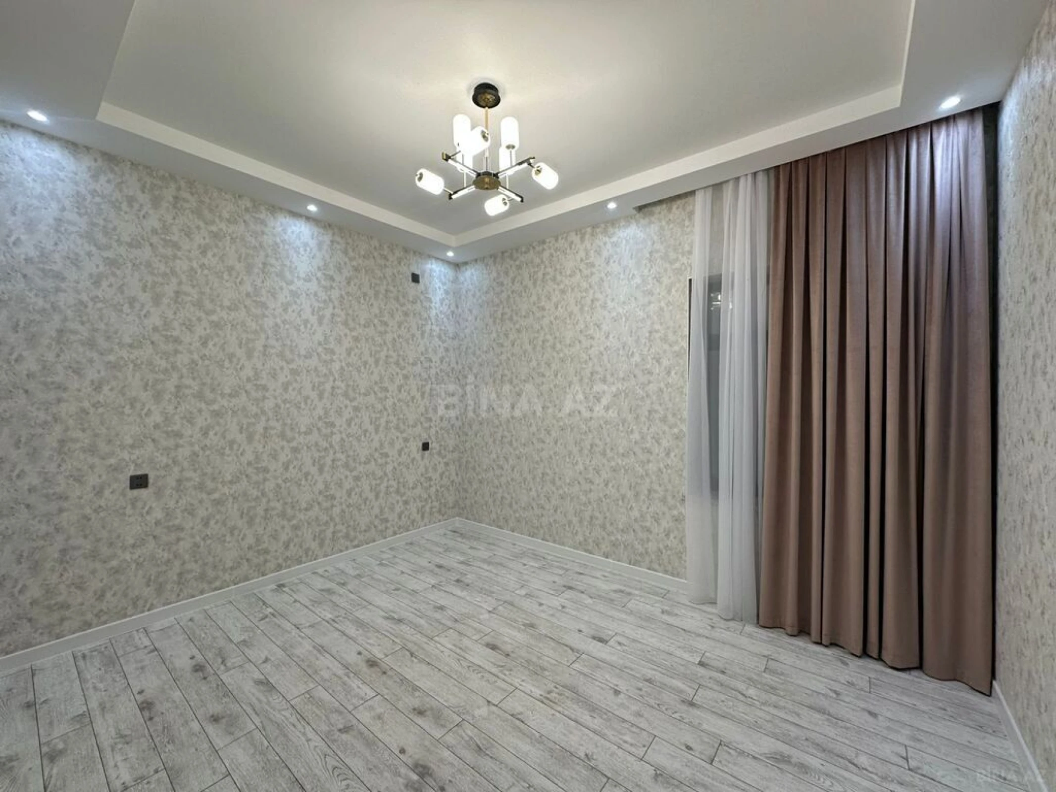 Satılır 4 otaqlı həyət evi 140 m²