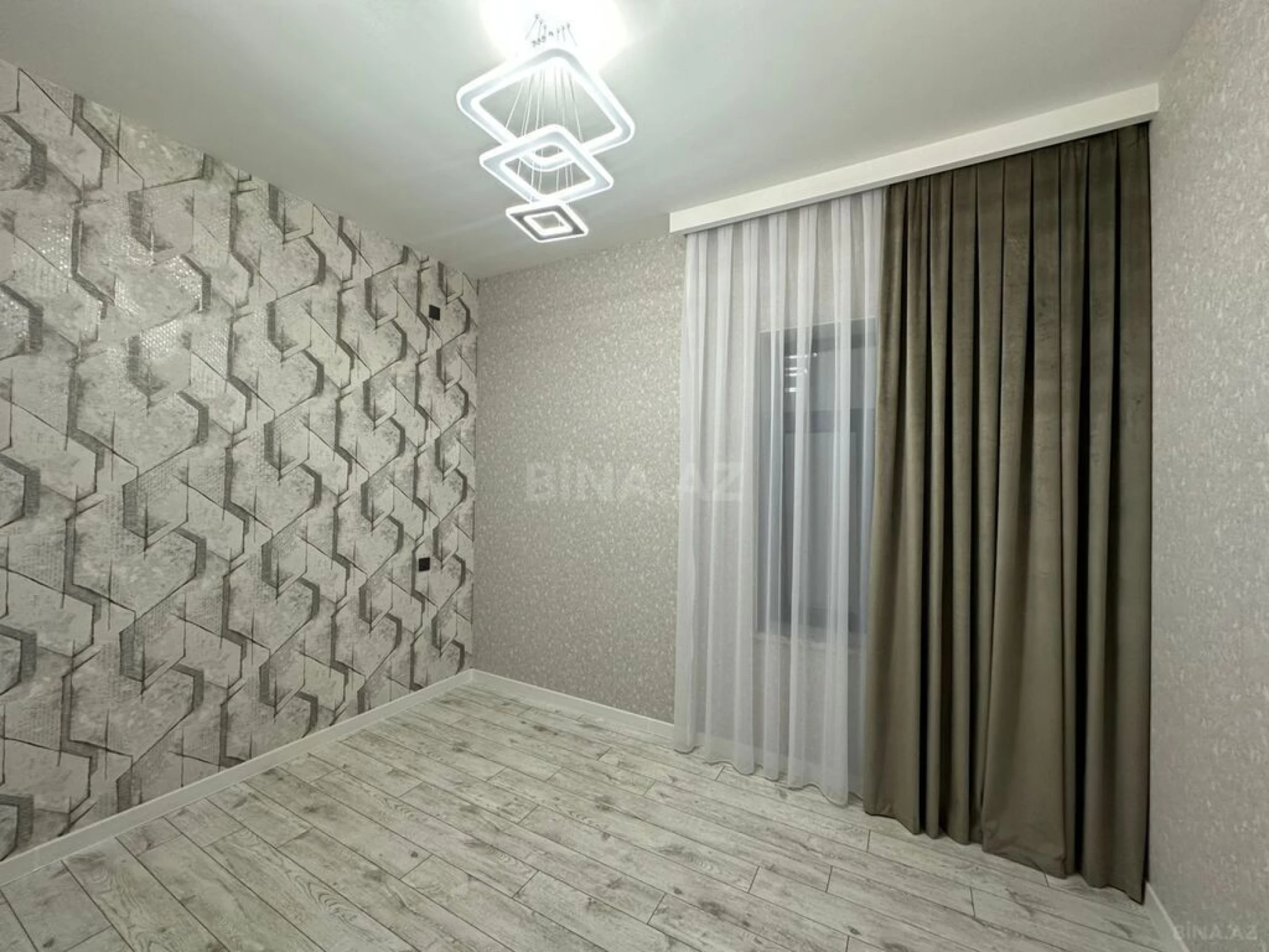 Satılır 4 otaqlı həyət evi 140 m²