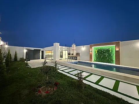 Satılır 4 otaqlı həyət evi 140 m²