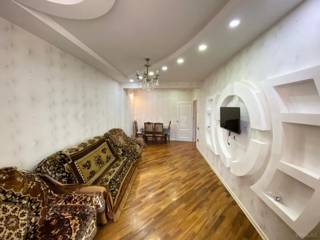 Kirayə verilir 2 otaqlı mənzil 80 m²