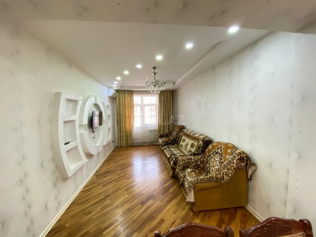 Kirayə verilir 2 otaqlı mənzil 80 m²