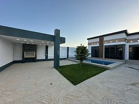 Satılır 4 otaqlı həyət evi 160 m²