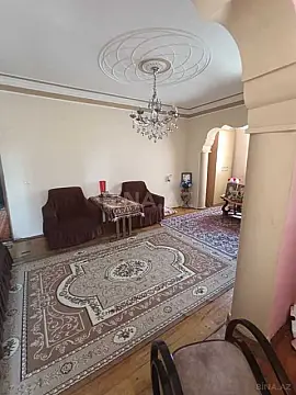 Satılır 4 otaqlı mənzil 85 m²