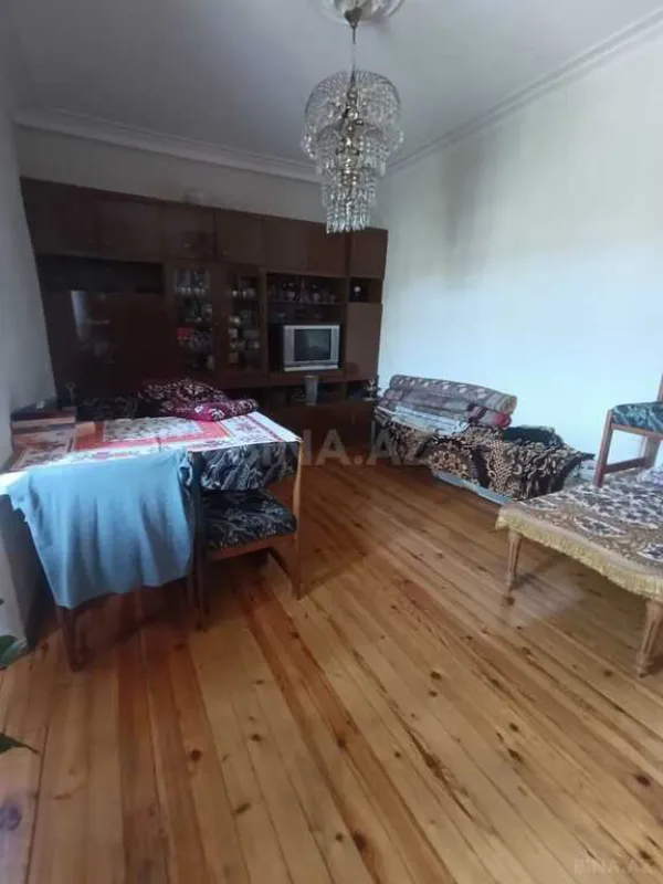 Satılır 4 otaqlı mənzil 85 m²