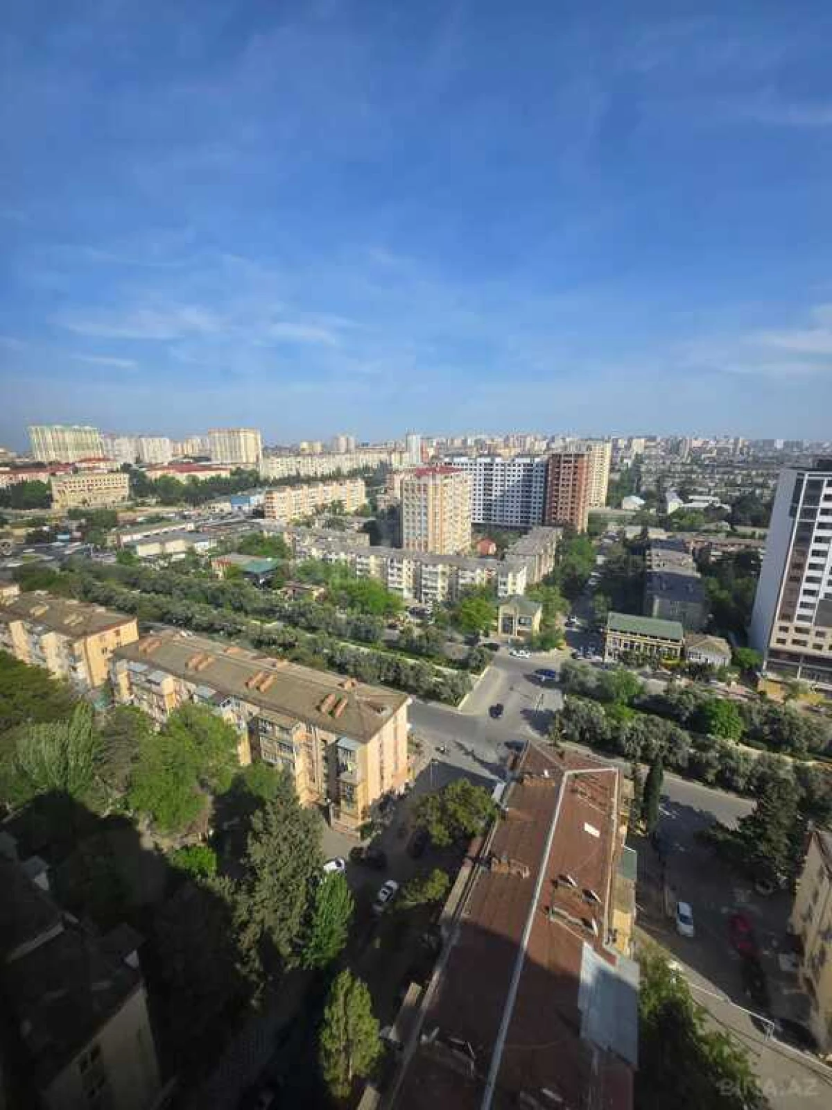 Satılır 4 otaqlı mənzil 165 m²