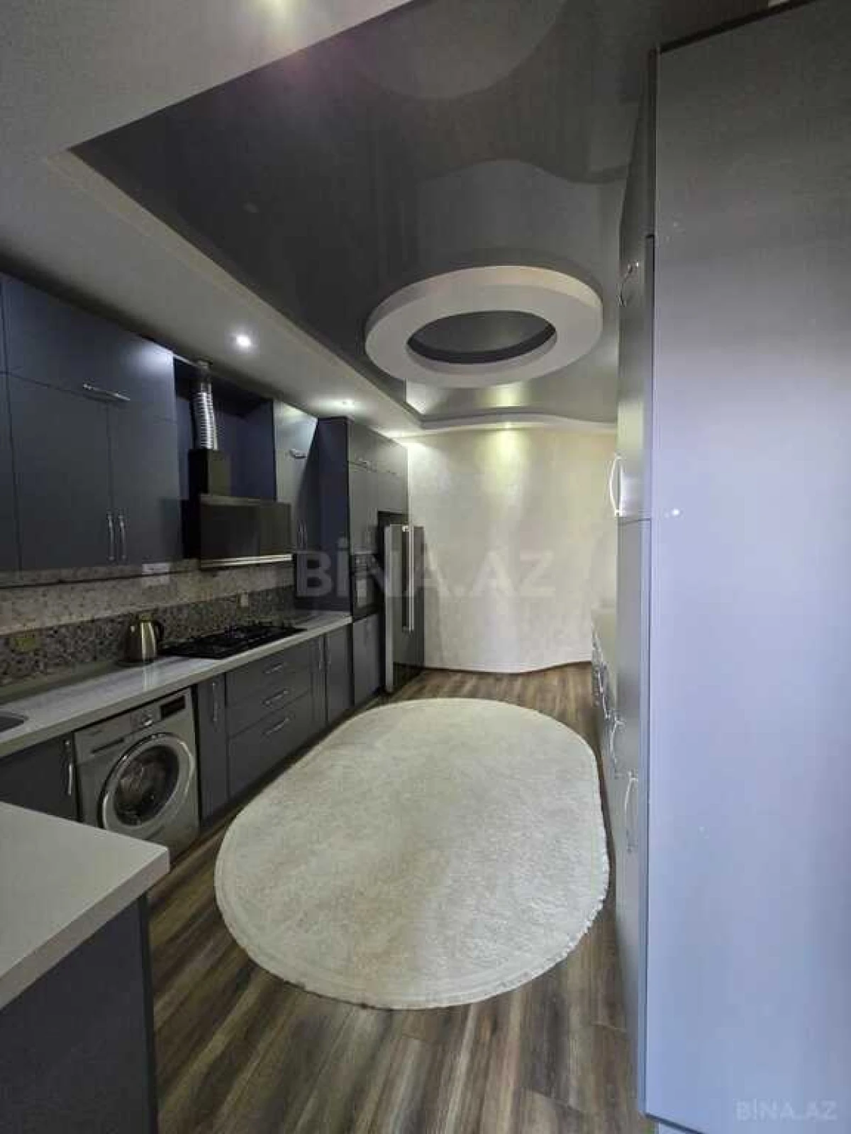 Satılır 4 otaqlı mənzil 165 m²