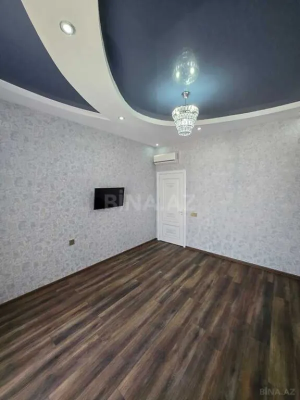 Satılır 4 otaqlı mənzil 165 m²