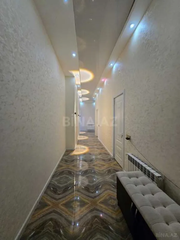 Satılır 4 otaqlı mənzil 165 m²