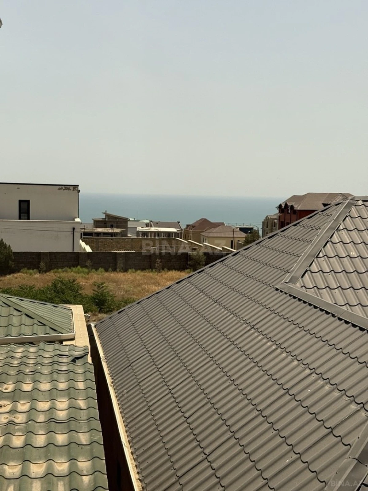 Satılır 8 otaqlı həyət evi 500 m²